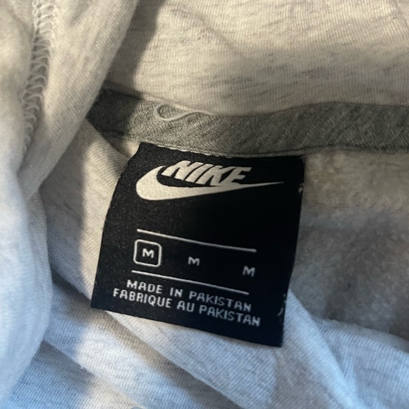 Nike Sweatshirt Size M - Picture 3 of 3